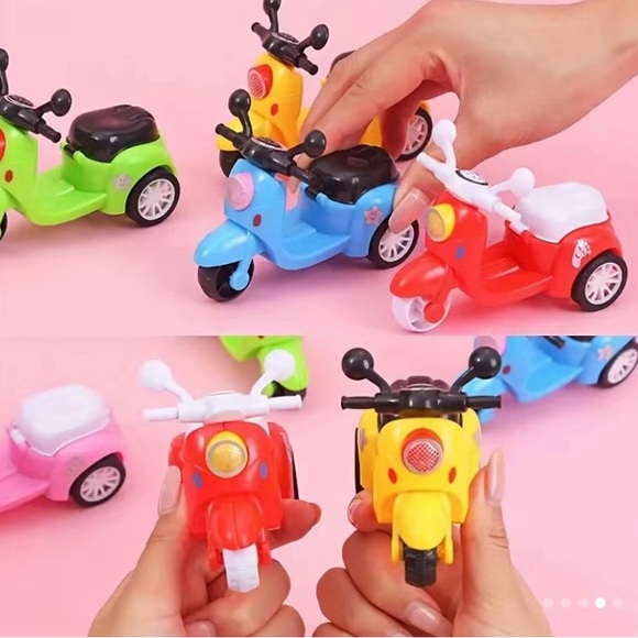 Toy Scooter in Pink - Picture 14 of 14